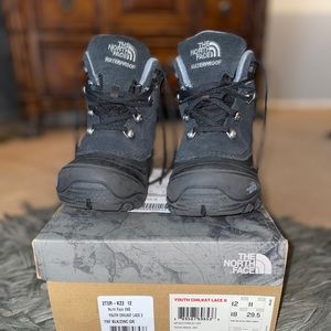 **Gently Worn** Boys Northface Snow Boots